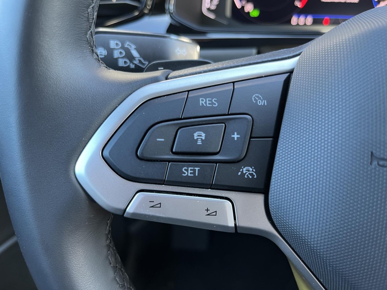 T-Roc 2,0 TDI DSG Style (AHK+RearView+BlackStyle)