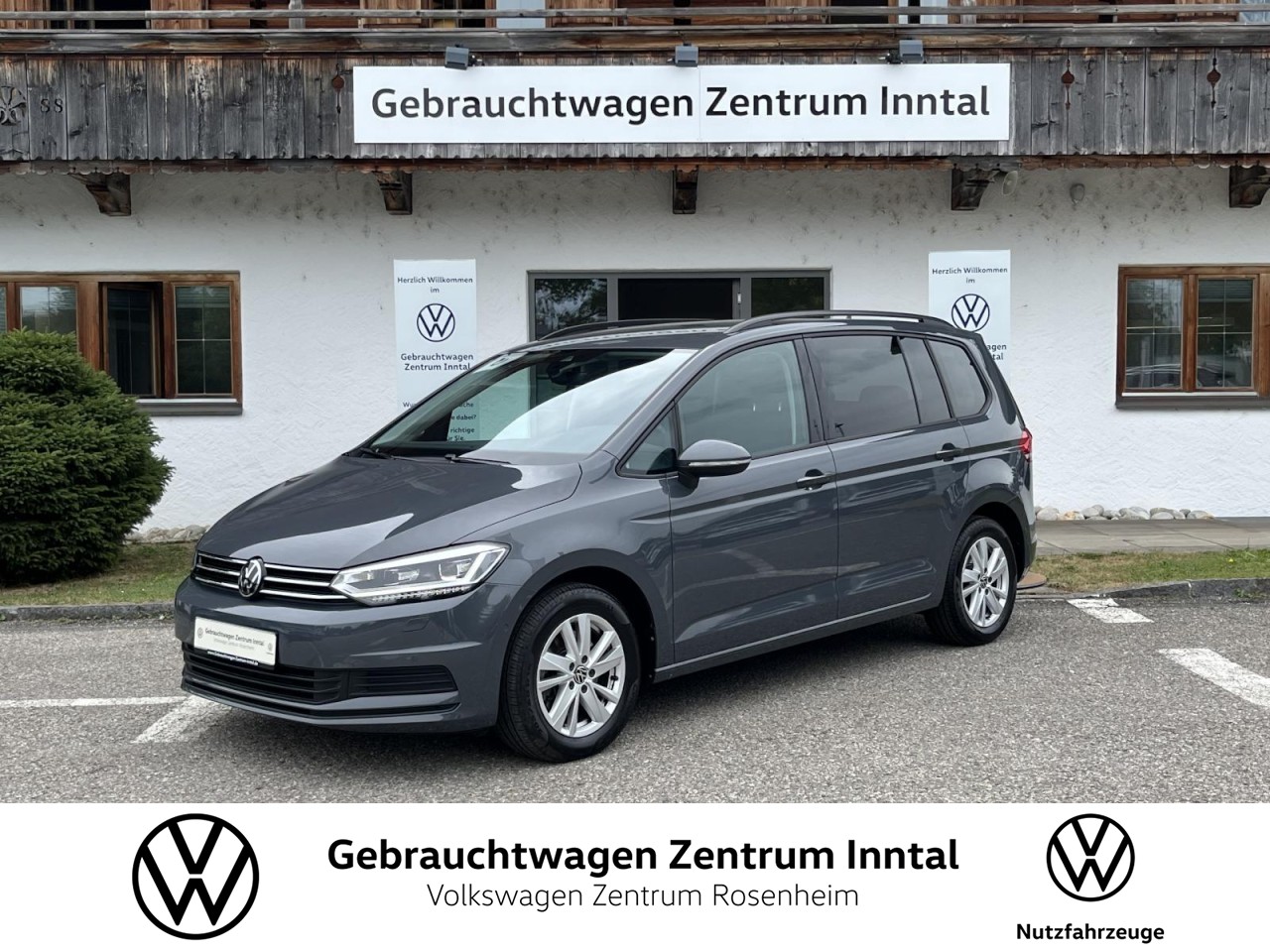Touran 2,0 TDI DSG Comfortline (7-Sitzer+AHK+RearView)