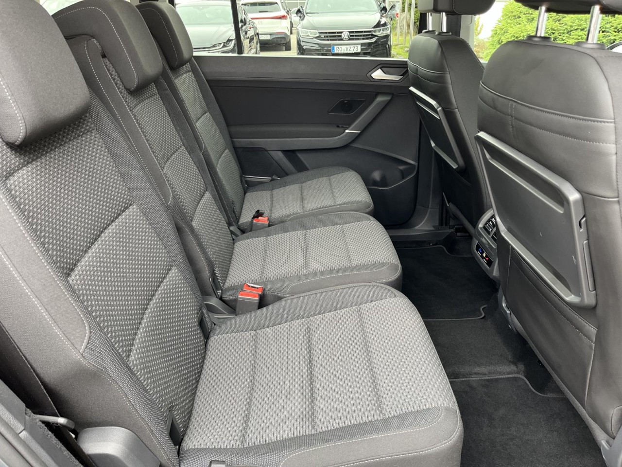 Touran 2,0 TDI DSG Comfortline (7-Sitzer+AHK+RearView)