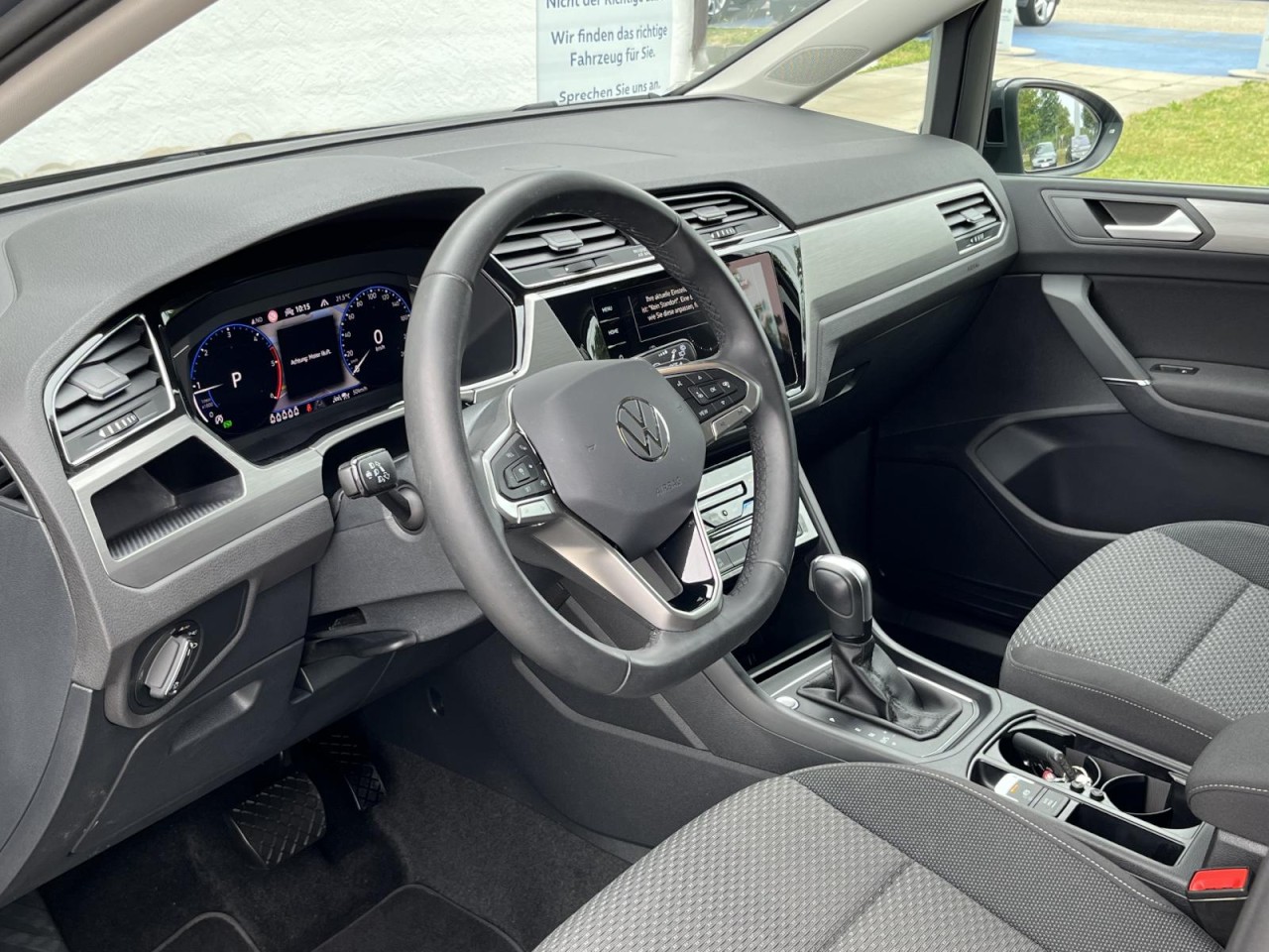 Touran 2,0 TDI DSG Comfortline (7-Sitzer+AHK+RearView)