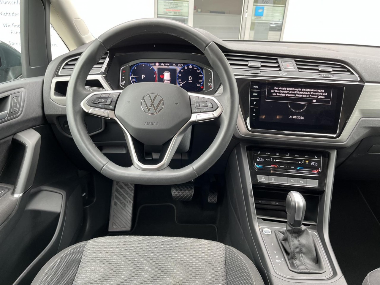 Touran 2,0 TDI DSG Comfortline (7-Sitzer+AHK+RearView)