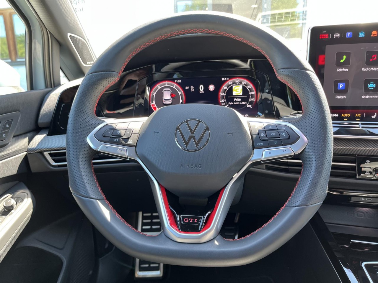 Golf VIII GTI 2,0 TSI DSG (IQLight+ACC+DCC)