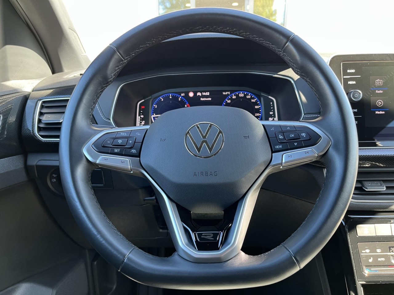 T-Cross 1,5 TSI DSG R-Line (AHK+IQLight) Klima