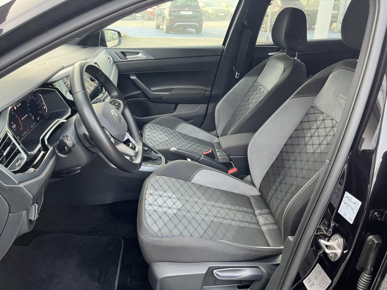 Polo 1,0 TSI DSG R-Line (Navi+IQLight)