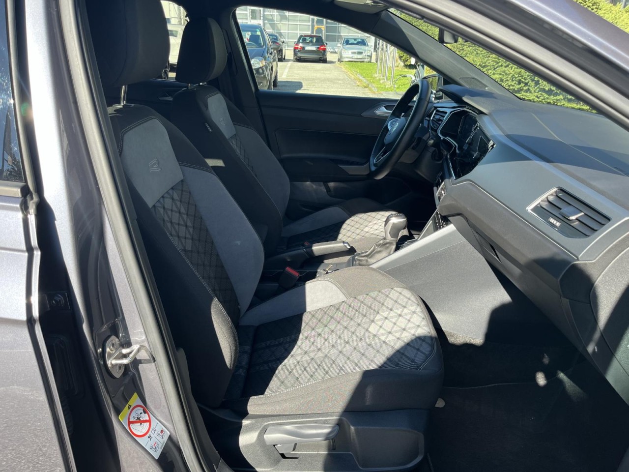 Polo 1,0 TSI DSG R-Line (IQLight+ACC+Navi)