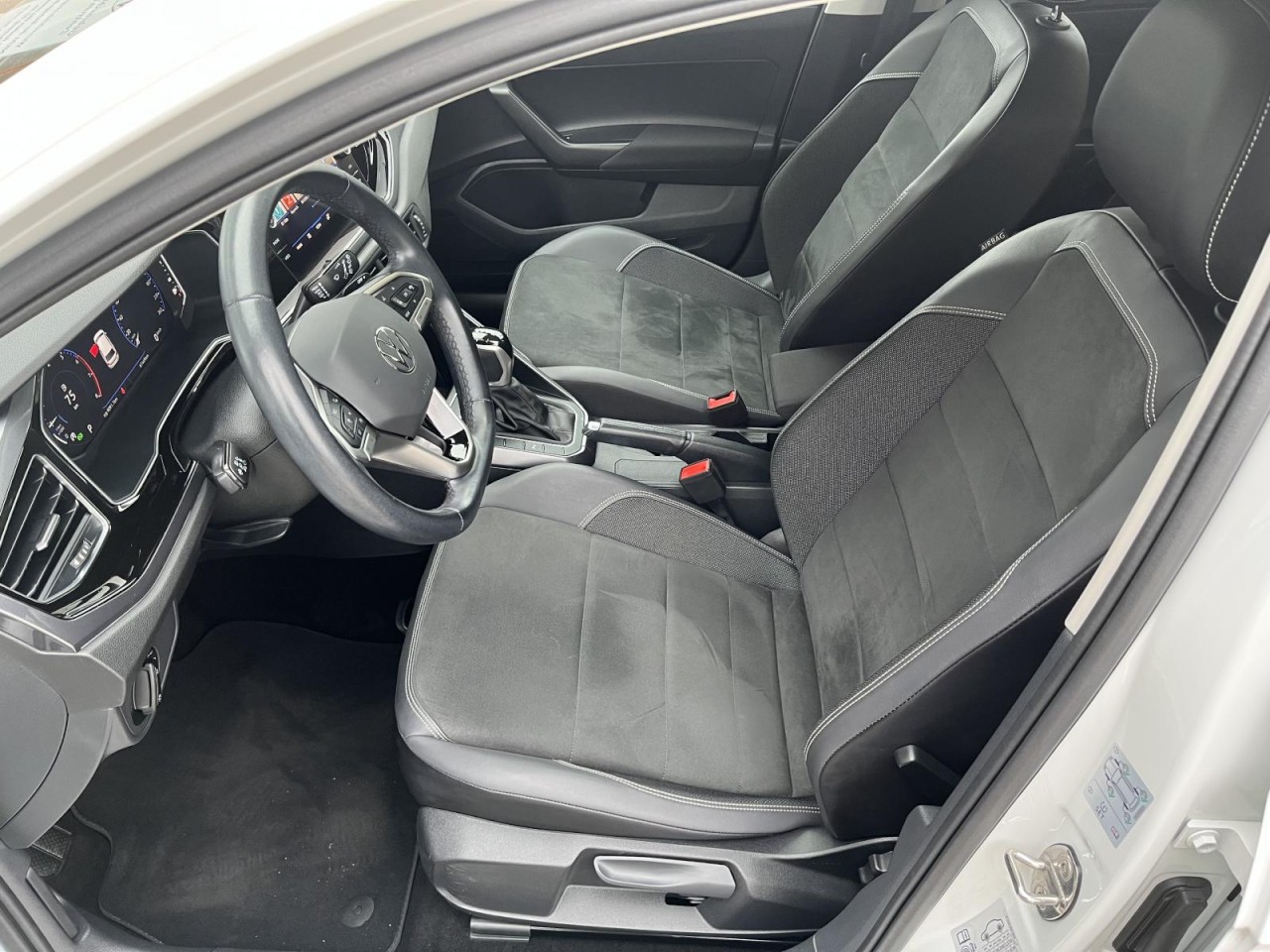 Polo 1,0 TSI DSG Style (Navi+RearView+ACC)