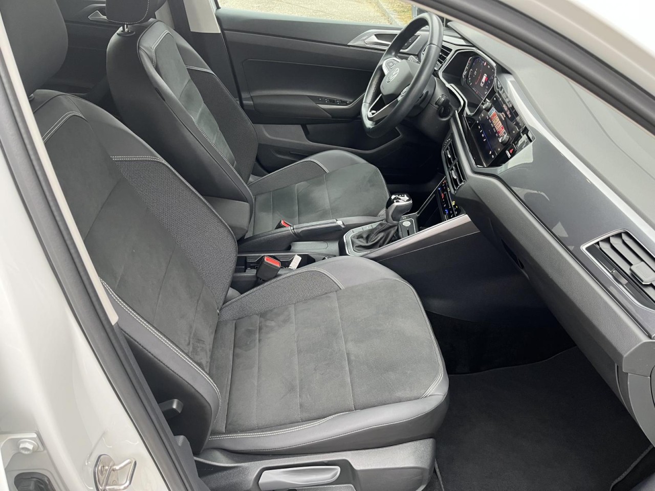 Polo 1,0 TSI DSG Style (Navi+RearView+ACC)