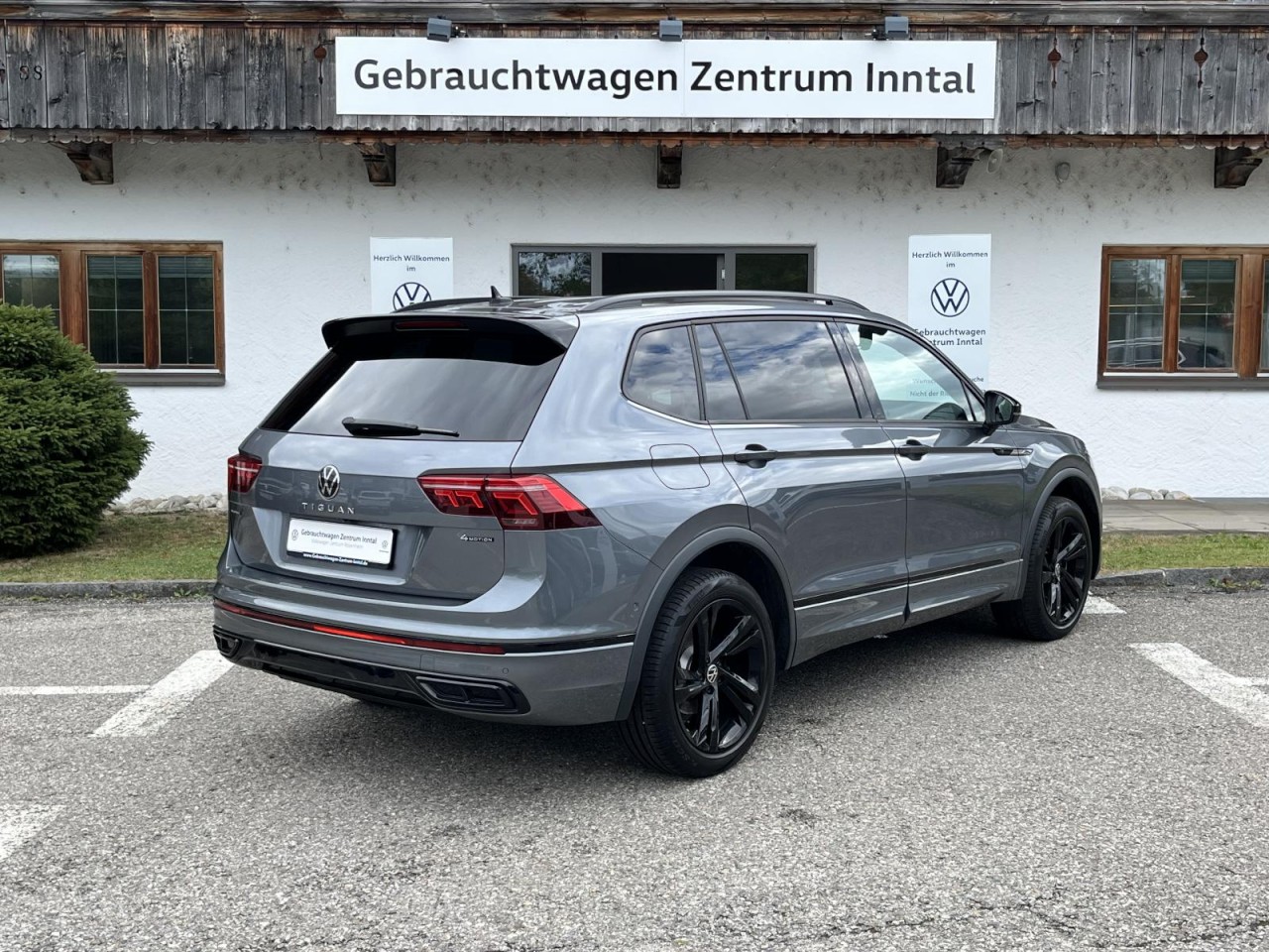 Tiguan Allspace 2,0 TDI DSG 4Motion R-Line BlackStyle (AHK+RearView)