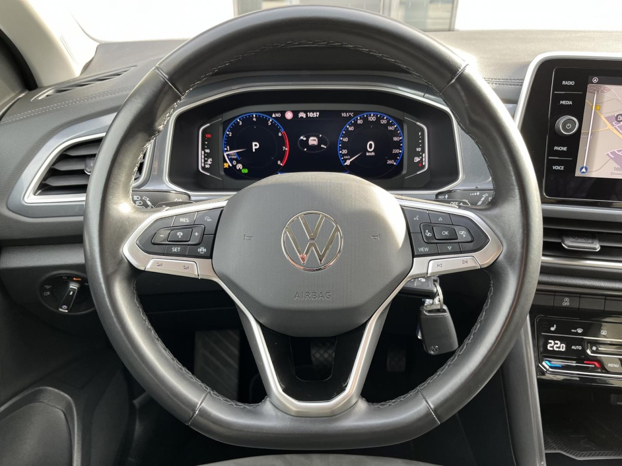 T-Roc 1,5 TSI Style DSG (Navi+Rear View+ACC)