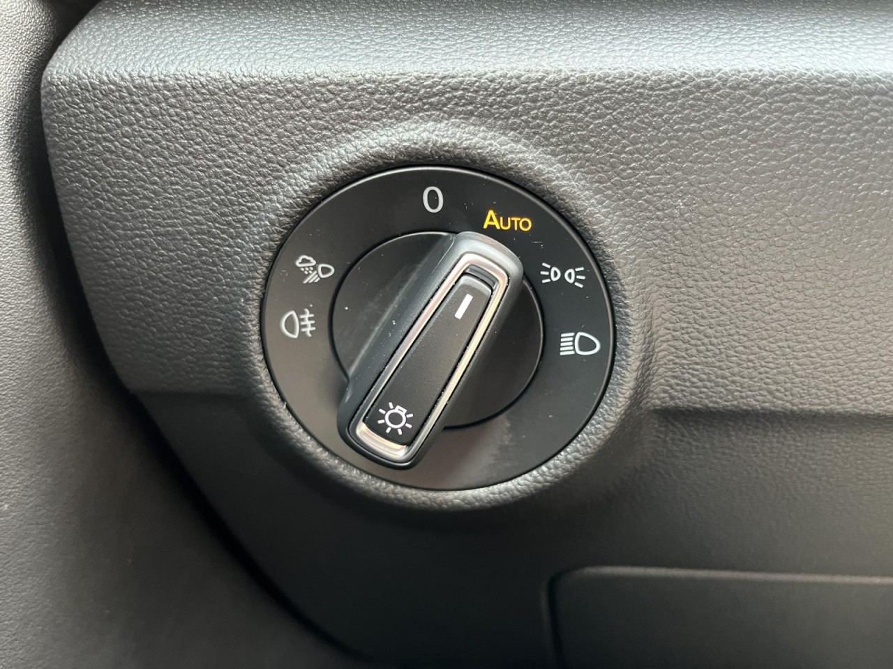 T-Roc 1,5 TSI Style DSG (Navi+Rear View+ACC)