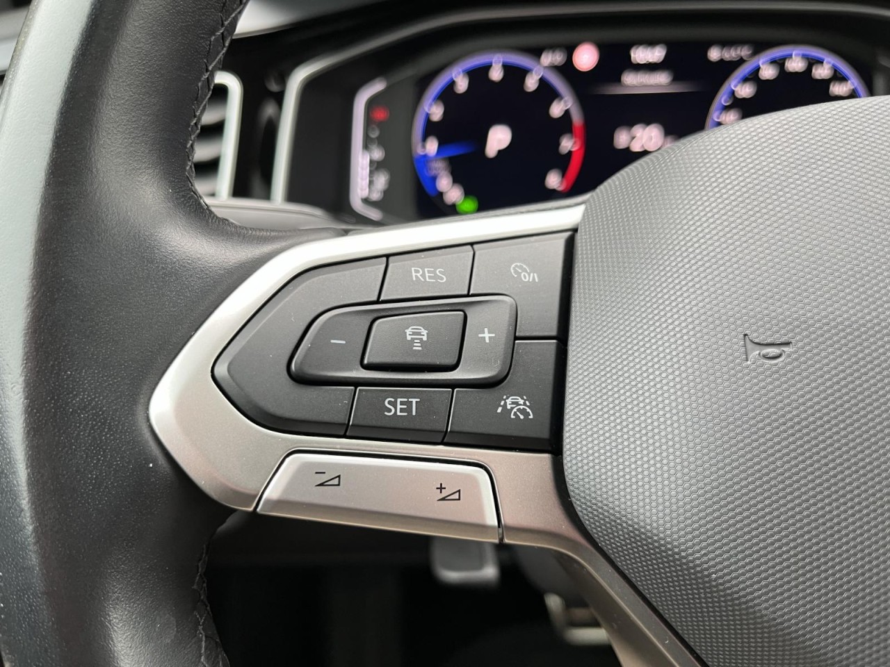 Taigo 1,5 TSI DSG R-Line (Pano+Navi) Klima Navi