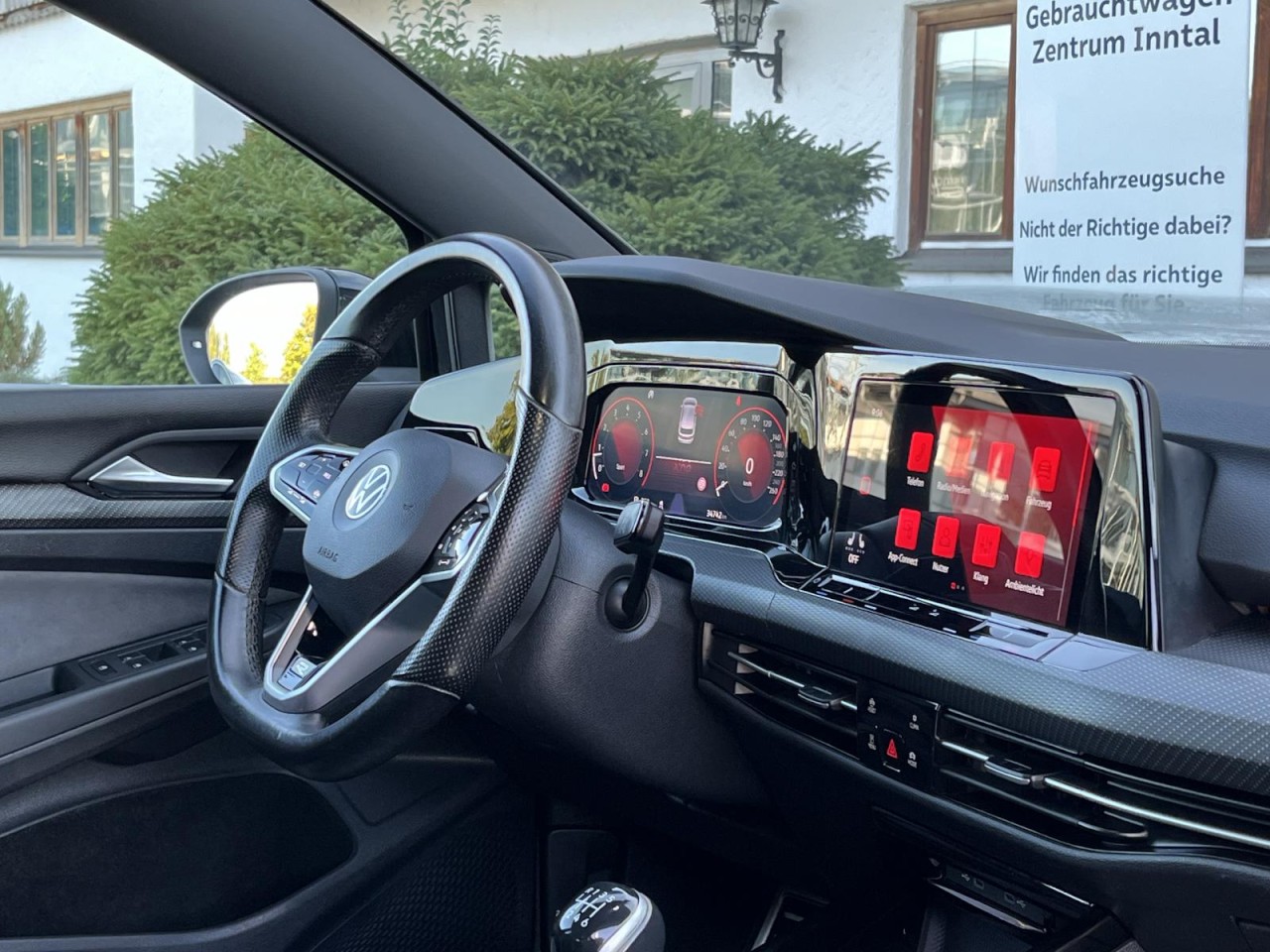 Golf VIII 1,5 TSI R-Line (Navi+SideAssist+LED)