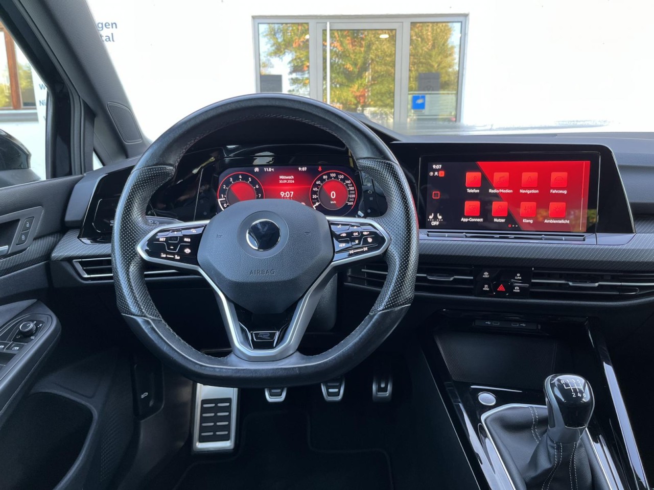 Golf VIII 1,5 TSI R-Line (Navi+SideAssist+LED)