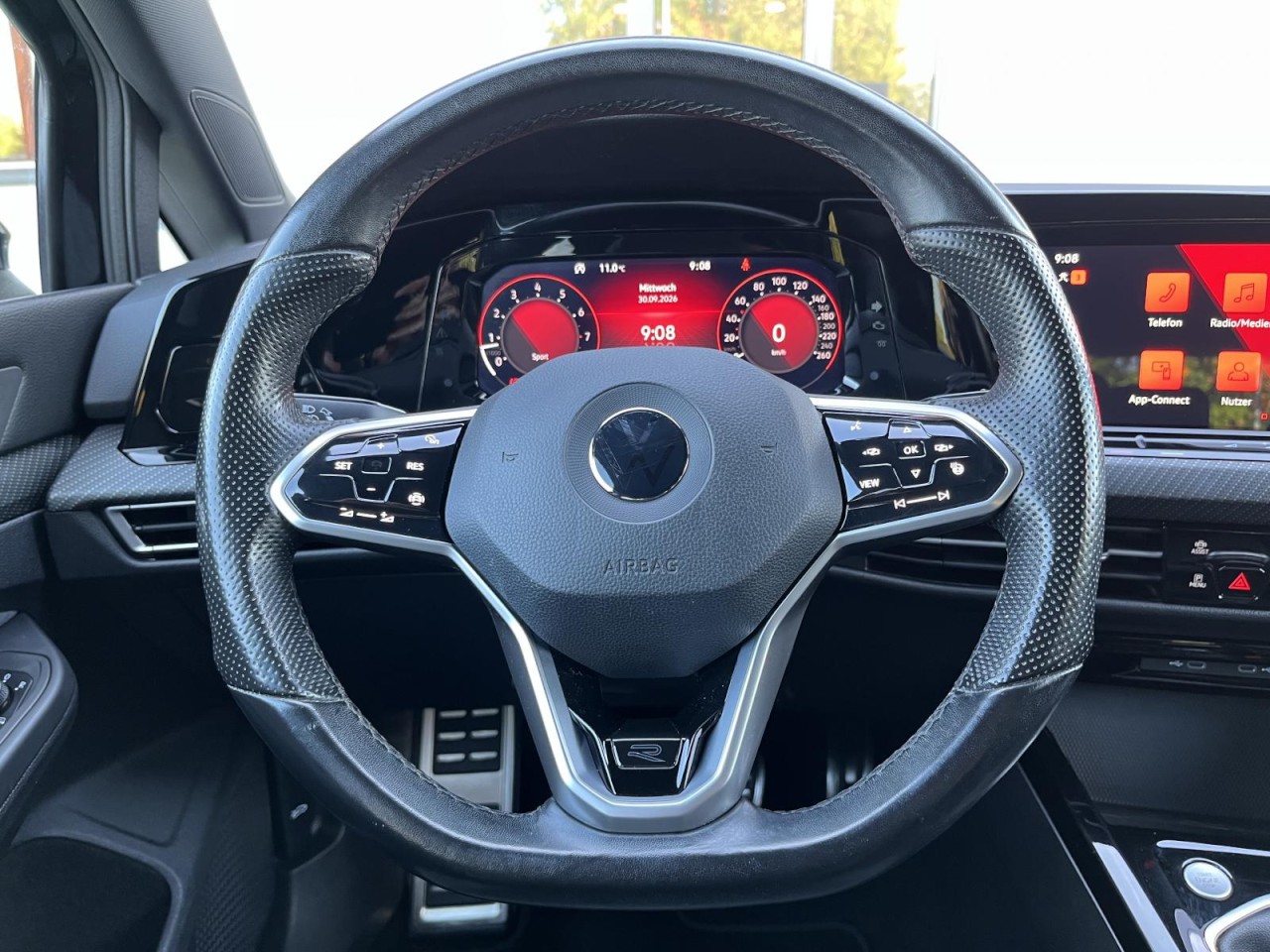 Golf VIII 1,5 TSI R-Line (Navi+SideAssist+LED)