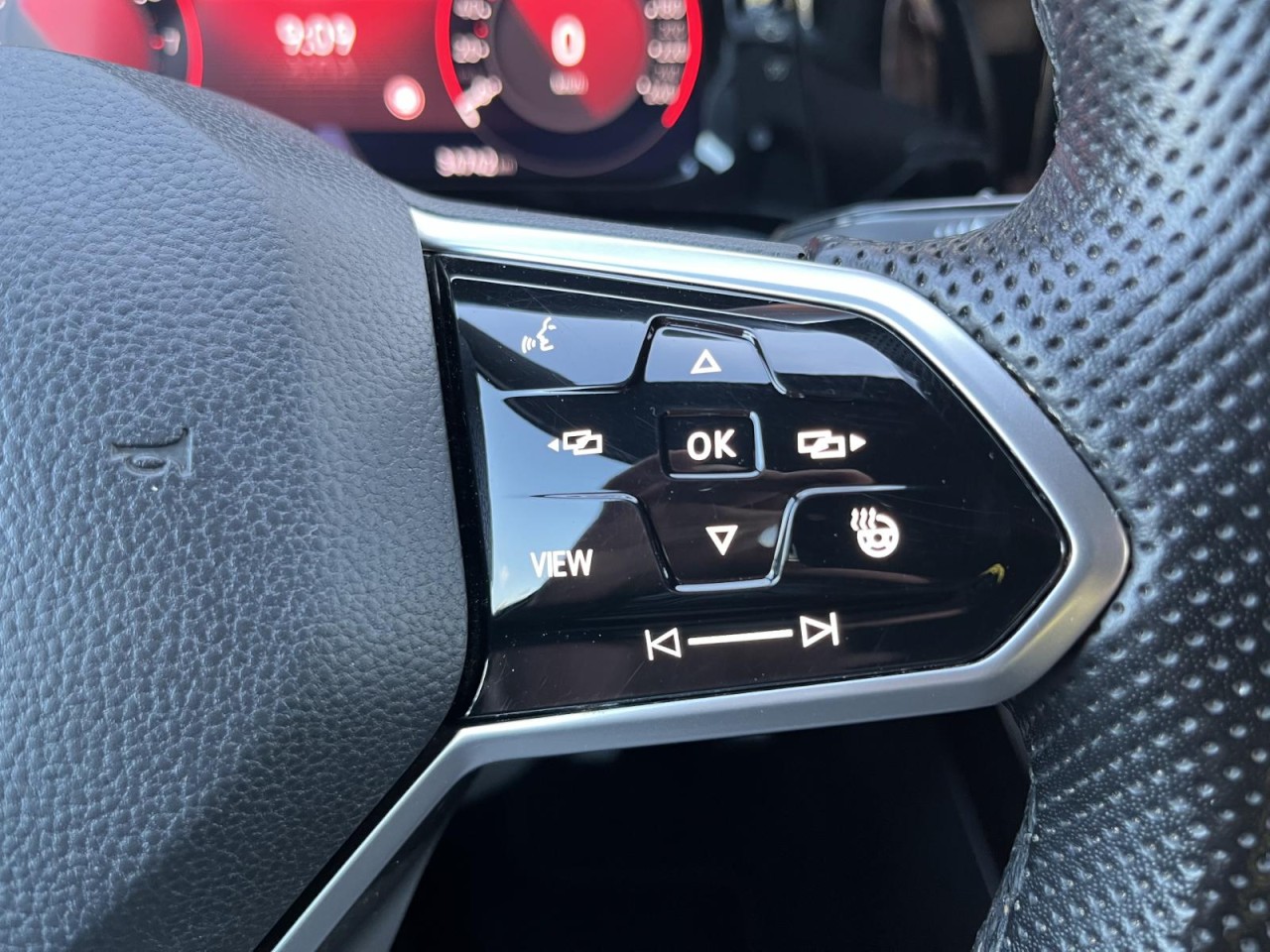 Golf VIII 1,5 TSI R-Line (Navi+SideAssist+LED)