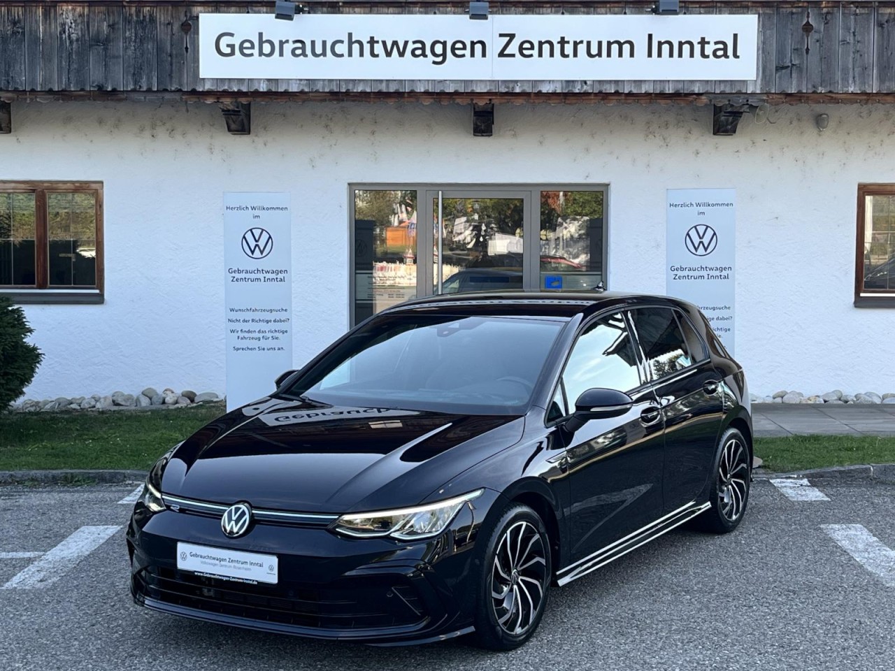 Golf VIII 1,5 TSI R-Line (Navi+SideAssist+LED)