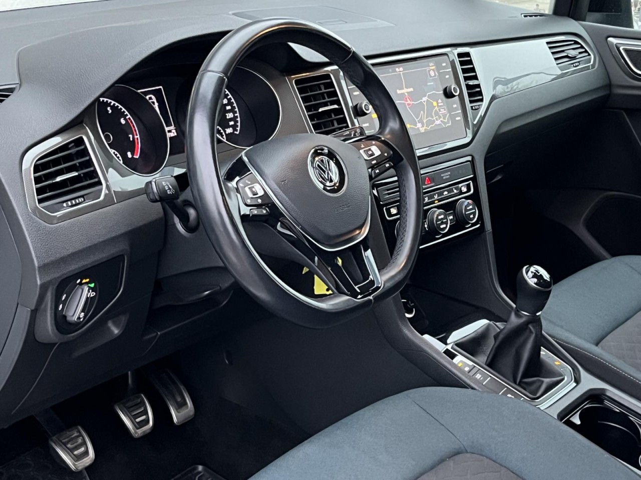 Golf Sportsvan 1,0 TSI IQ.Drive (Navi+ACC+Sitzhzg.)