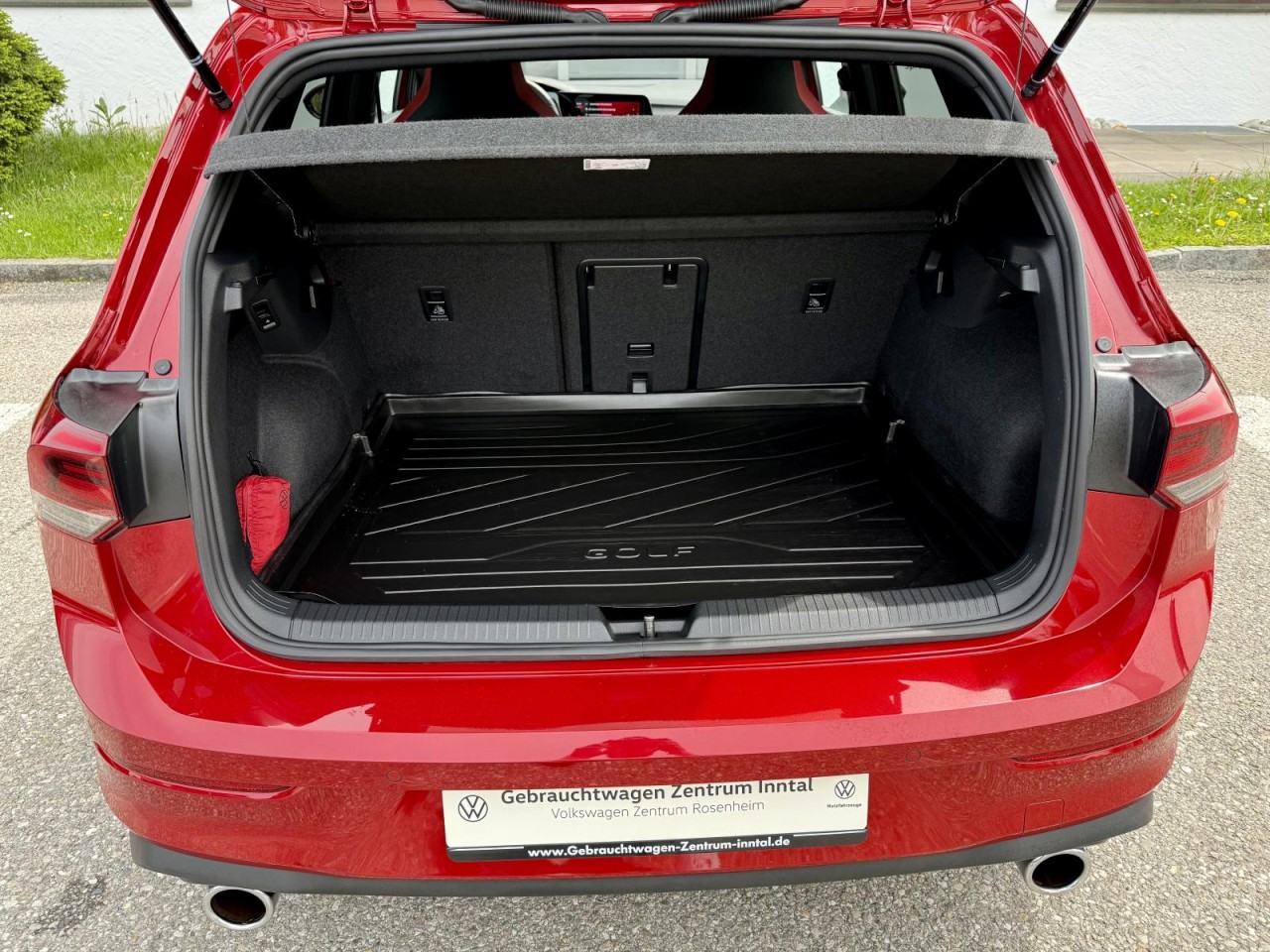 Golf VIII GTI 2,0 TSI (RearView+AHK+LED+) Klima