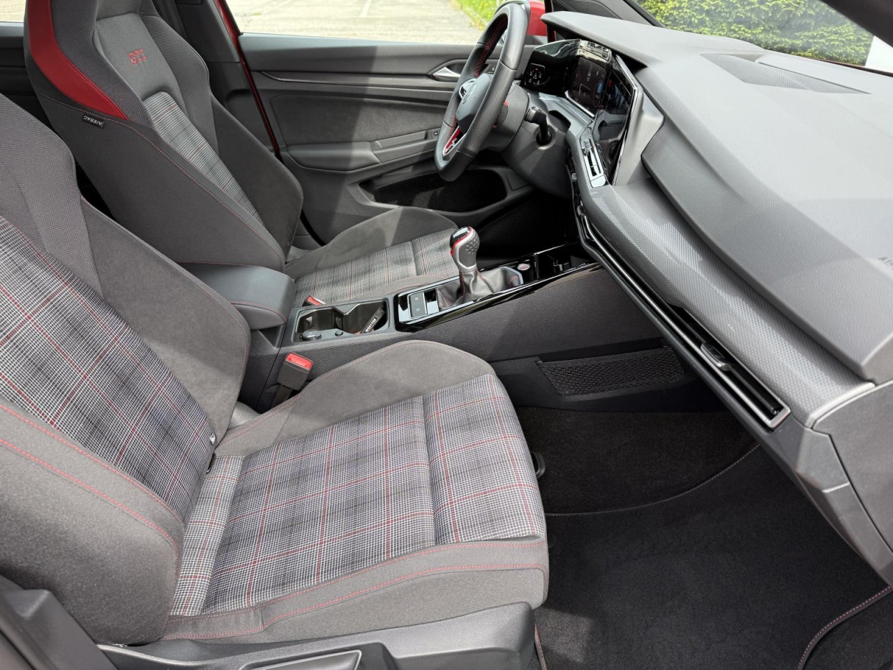 Golf VIII GTI 2,0 TSI (RearView+AHK+LED+) Klima