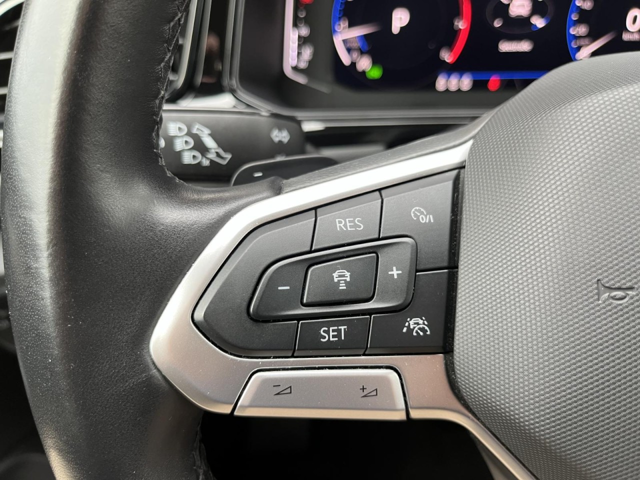 T-Roc 1,5 TSI Style DSG (AHK+Navi+Black Style)