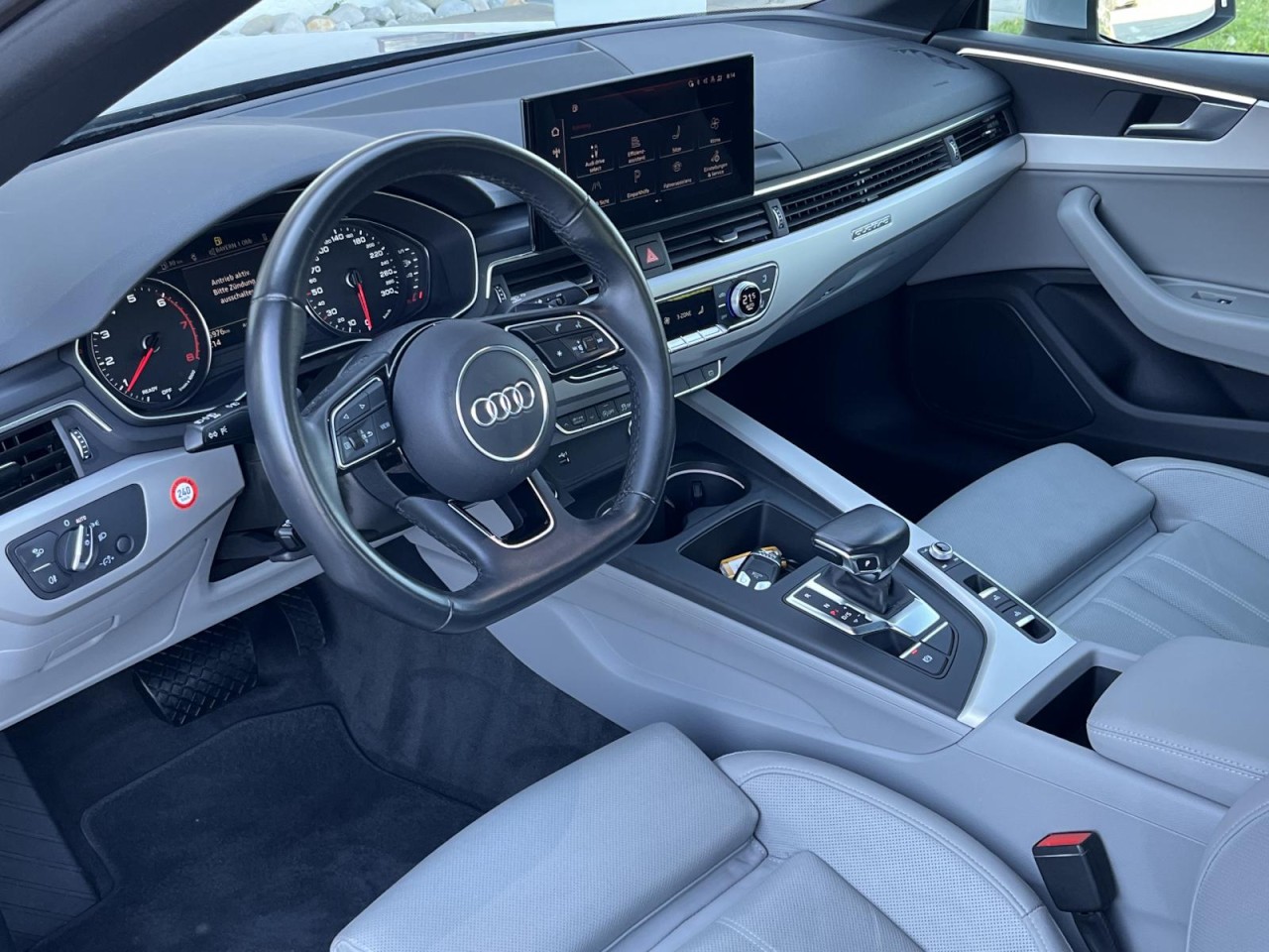 A5 Cabrio 40 TFSI quattro S tronic advanced (MatrixLED+Navi)