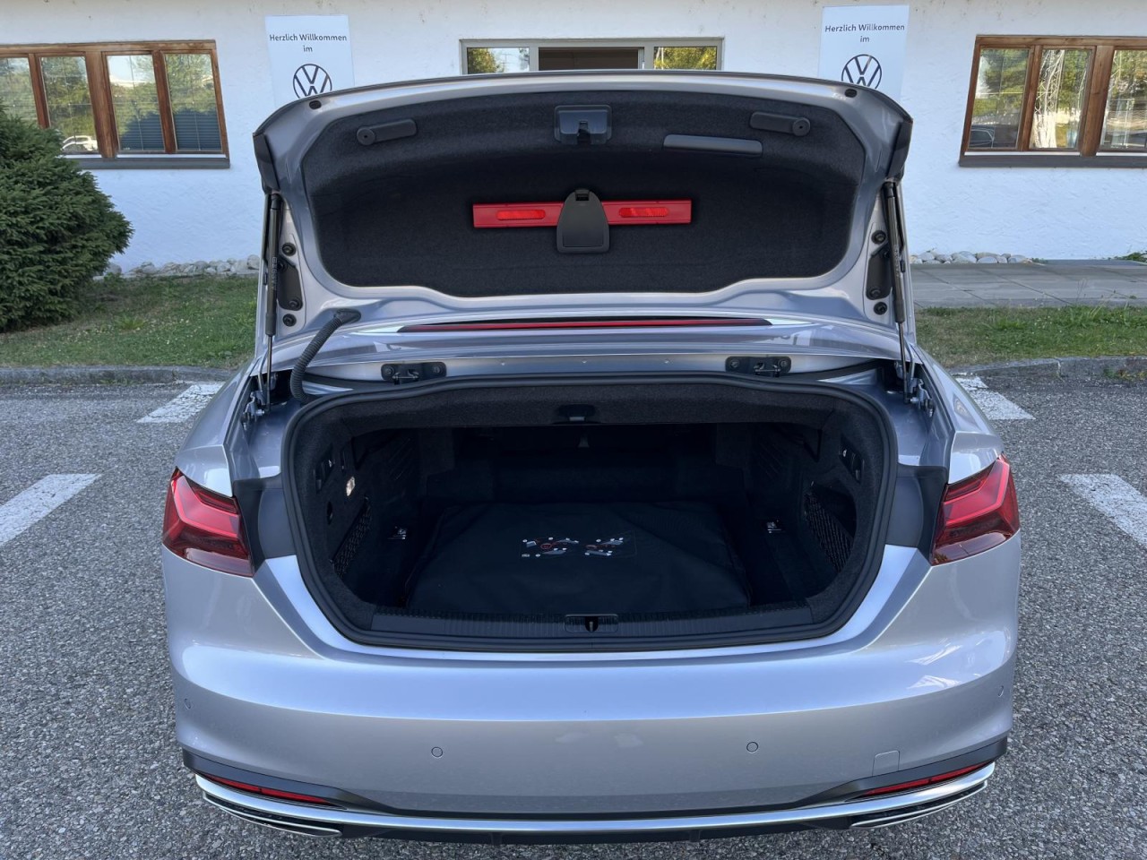 A5 Cabrio 40 TFSI quattro S tronic advanced (MatrixLED+Navi)