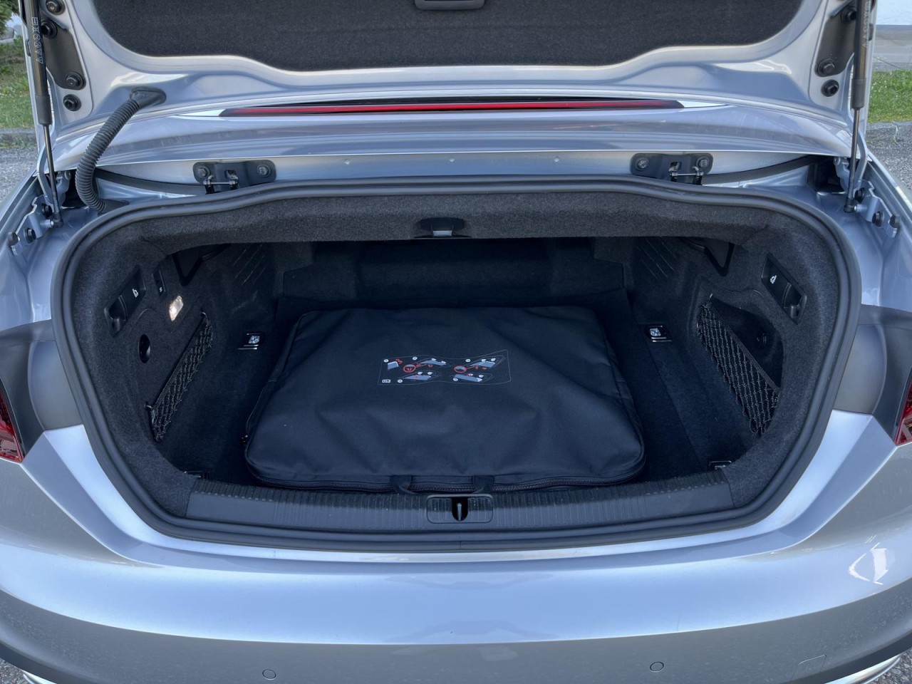 A5 Cabrio 40 TFSI quattro S tronic advanced (MatrixLED+Navi)