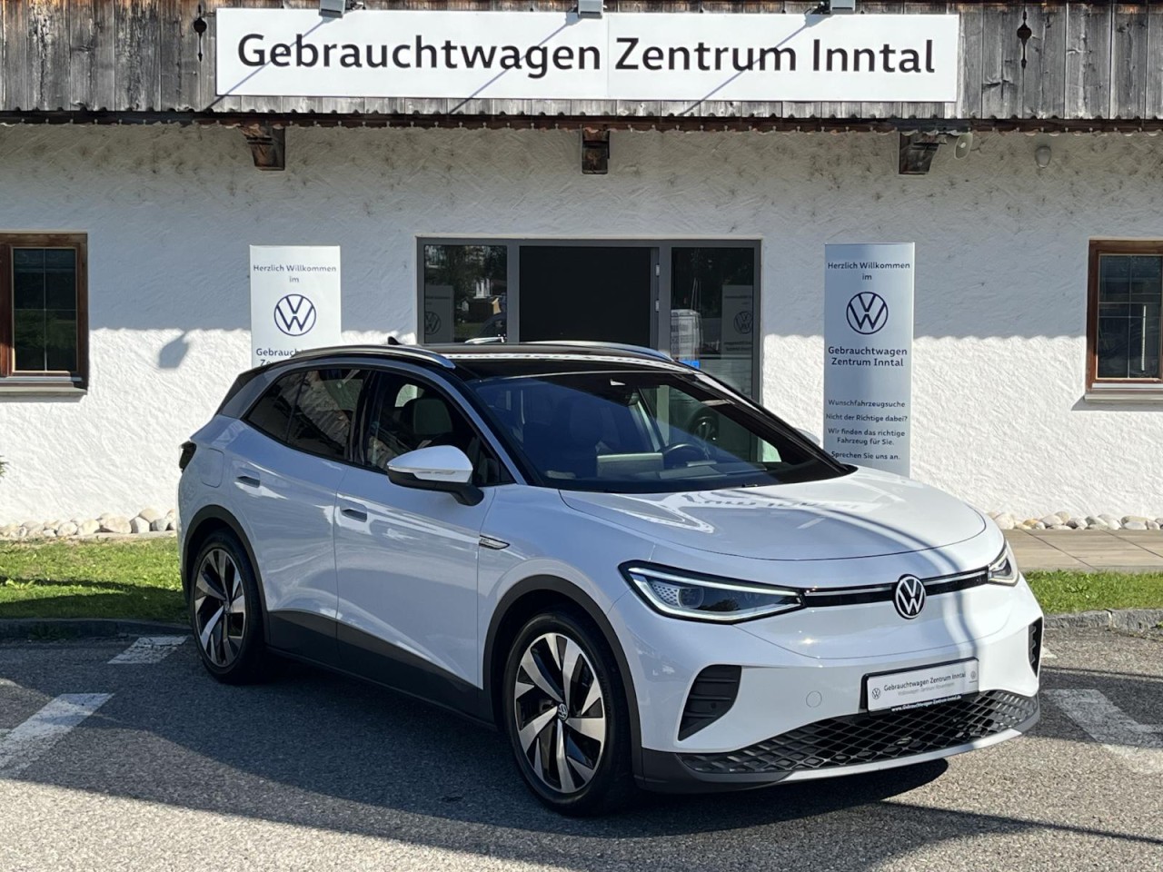 ID.4 Pro Performance 77 kWh (MatrixLED+Glasdach+Navi+Keyless)