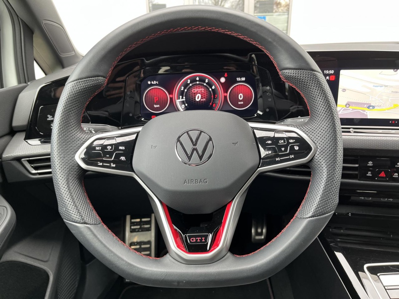 Golf VIII GTI 2,0 TSI DSG (Navi+LED+ACC+RearView)