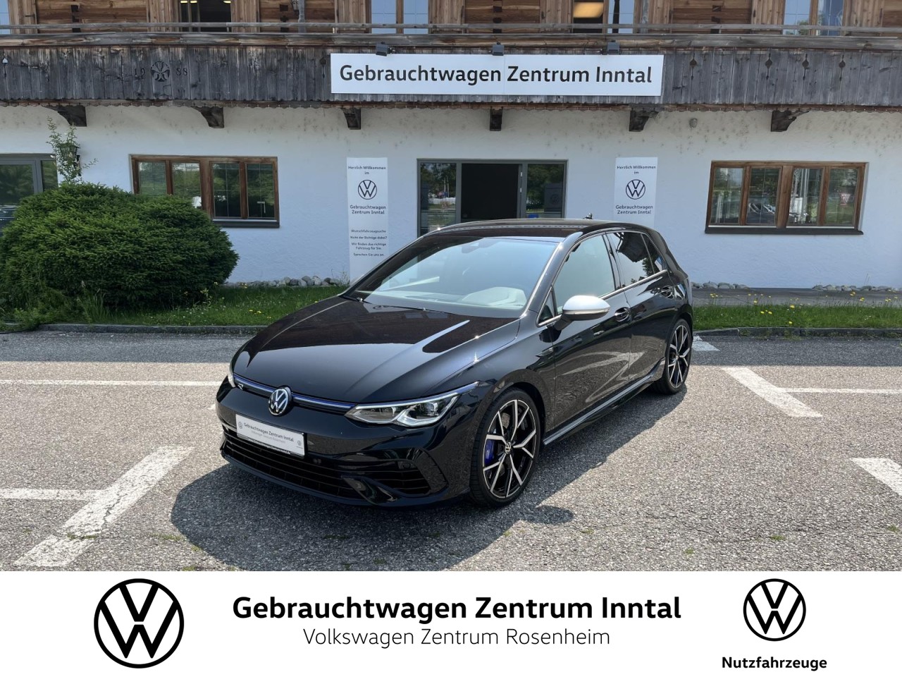 Golf VIII R 2,0 TSI R 4Motion (LED+DCC+RearView)