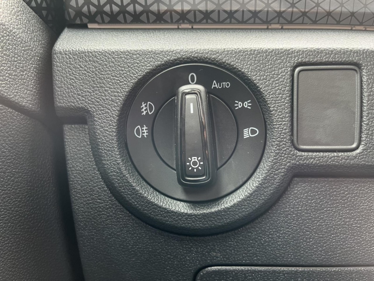 T-Cross 1,0 TSI Style (LED+RearView+ACC) Klima