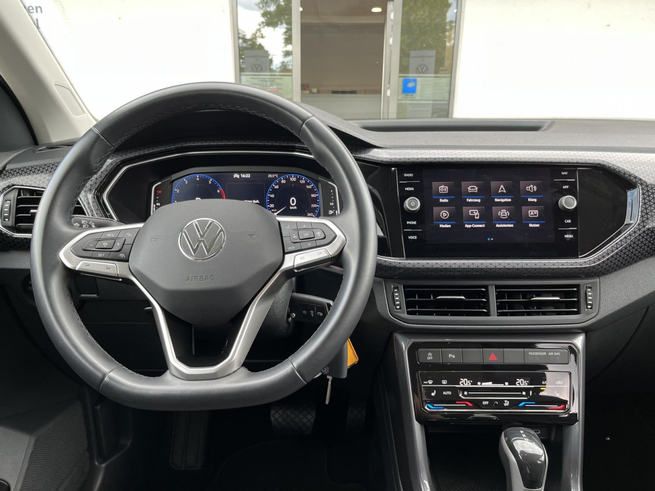 T-Cross 1,0 TSI DSG Style (AHK+RearView) Klima