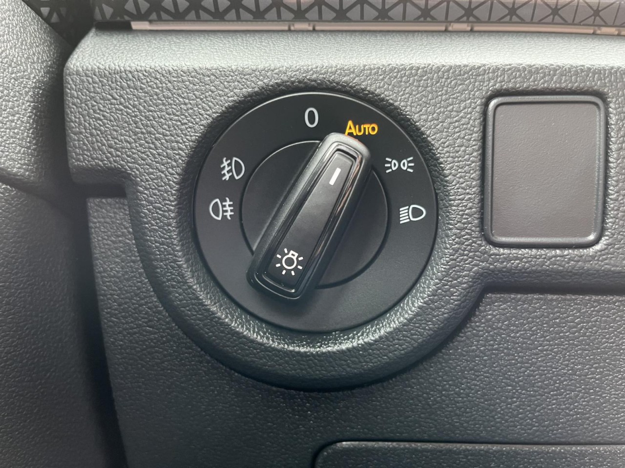 T-Cross 1,0 TSI DSG Style (AHK+RearView) Klima