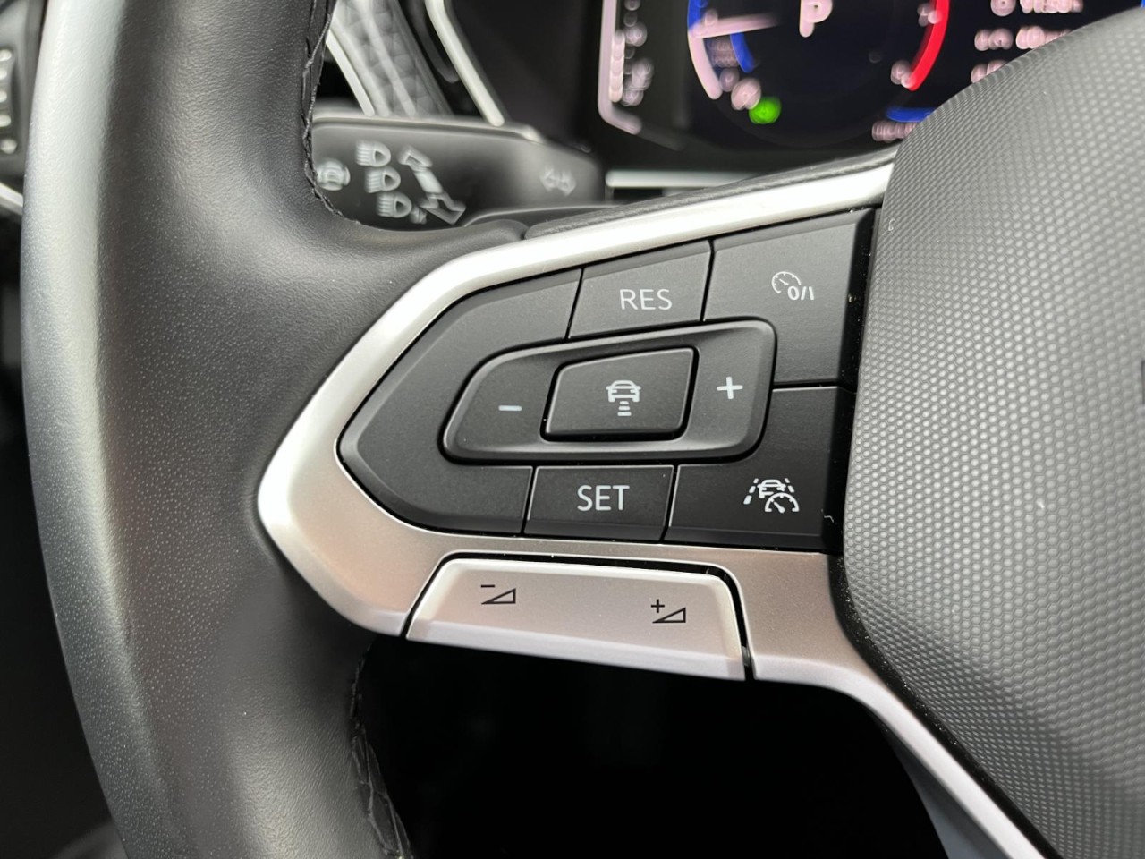 T-Cross 1,0 TSI DSG Style (AHK+RearView) Klima