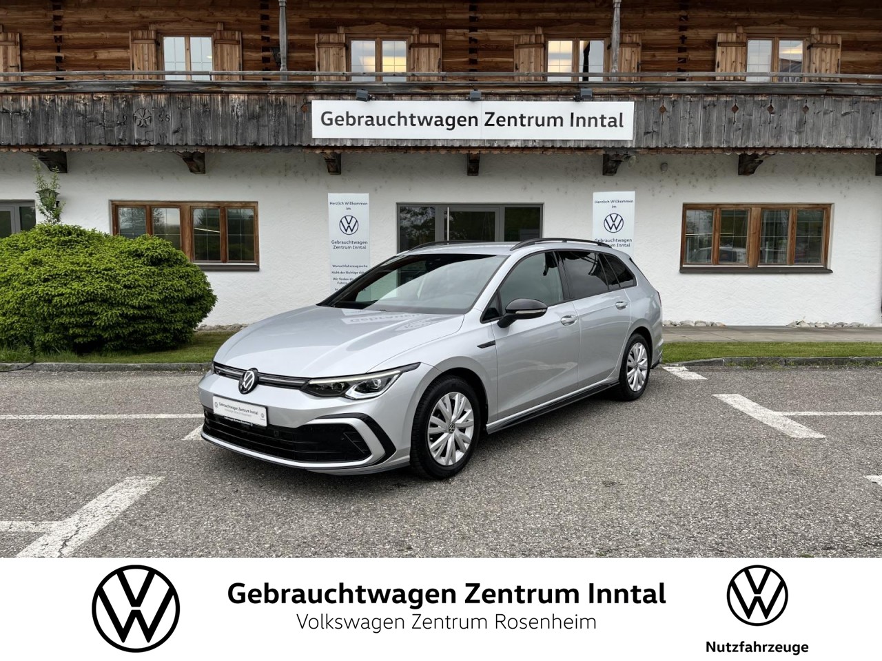 Golf VIII Variant 1,5 eTSI DSG R-Line (Navi+RearView+LE...
