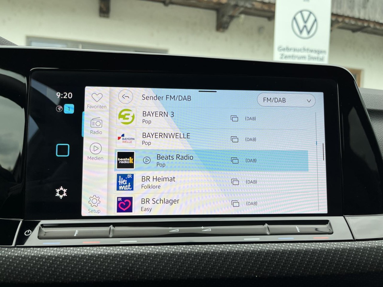 Golf VIII Variant 1,5 eTSI DSG R-Line (Navi+RearView+LED+)