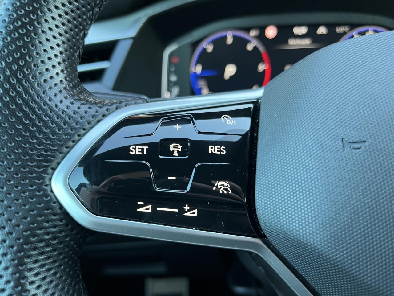 Arteon Shootingbrake 2,0 TDI DSG R-Line (Navi+ACC)