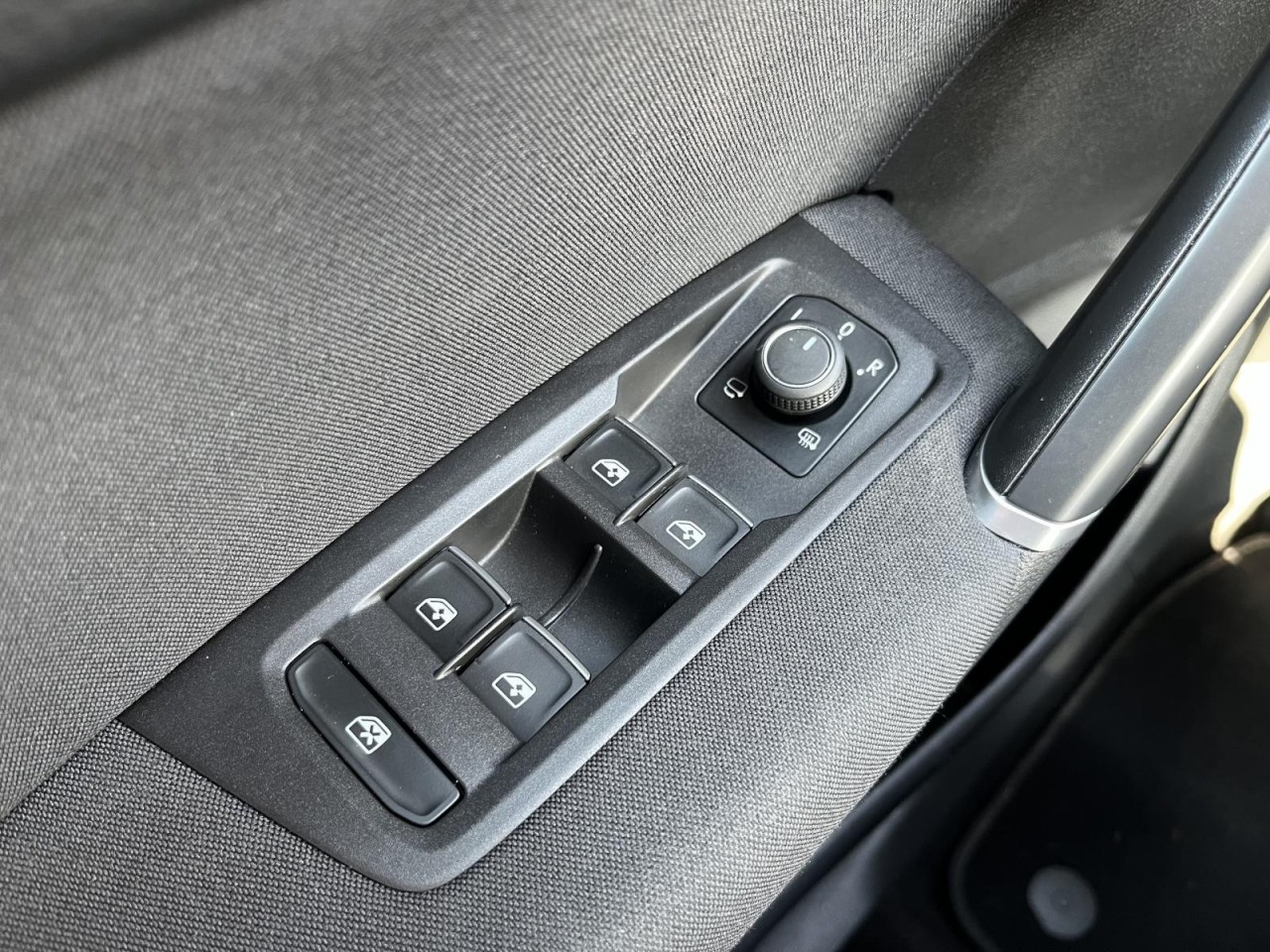 Touran 1,5 TSI Highline (AHK+Navi) Klima Navi