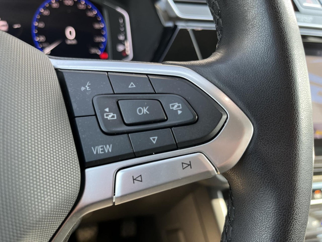 Touran 1,5 TSI Highline (AHK+Navi) Klima Navi