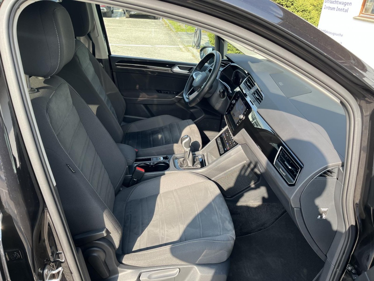 Touran 1,5 TSI Highline (AHK+Navi) Klima Navi