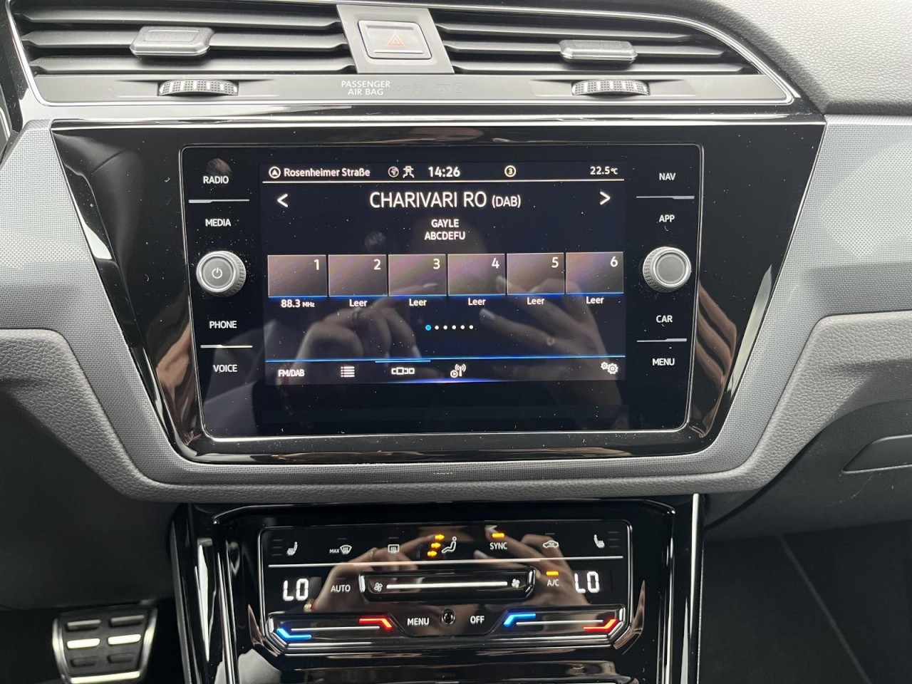 Touran 7-Sitzer 1,5 TSI DSG Highline (LED+RearView+Navi)