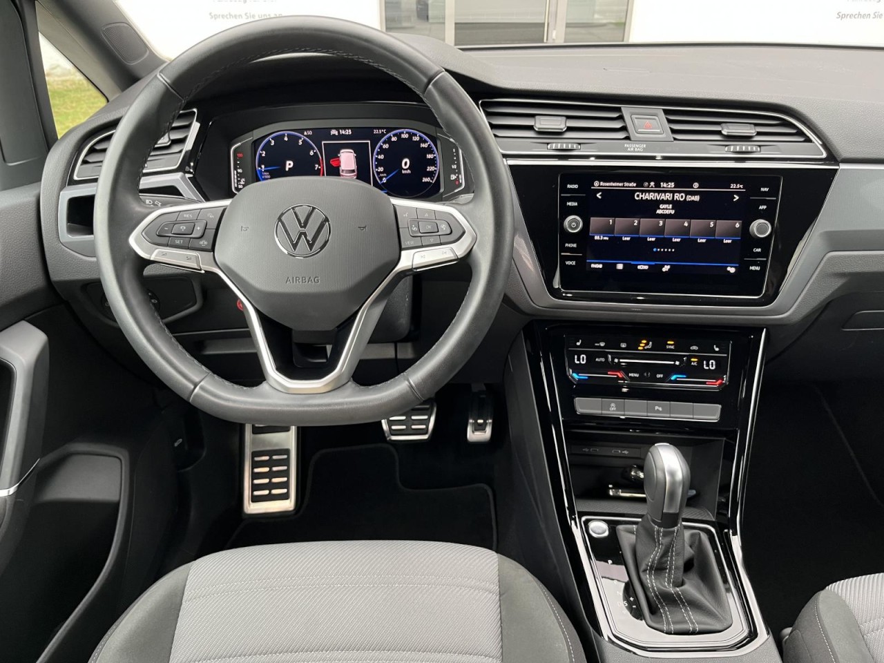 Touran 7-Sitzer 1,5 TSI DSG Highline (LED+RearView+Navi)