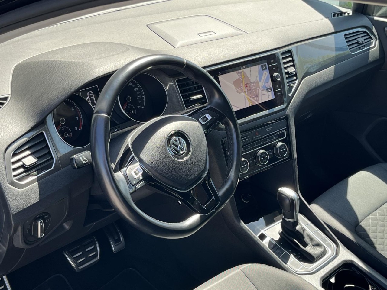 Golf Sportsvan 1,0 TSI DSG Join (Navi+RearView)