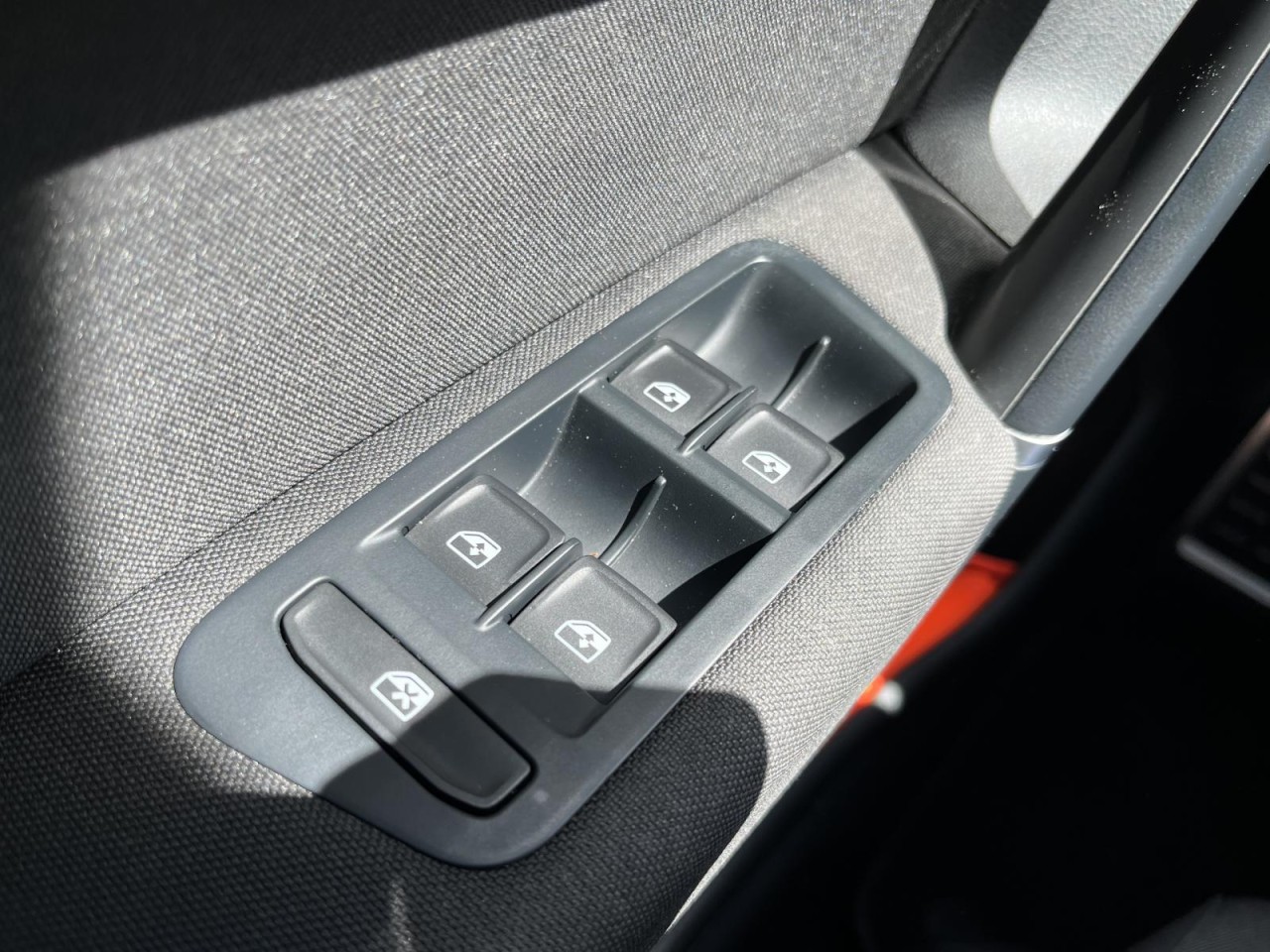 Golf Sportsvan 1,0 TSI DSG Join (Navi+RearView)