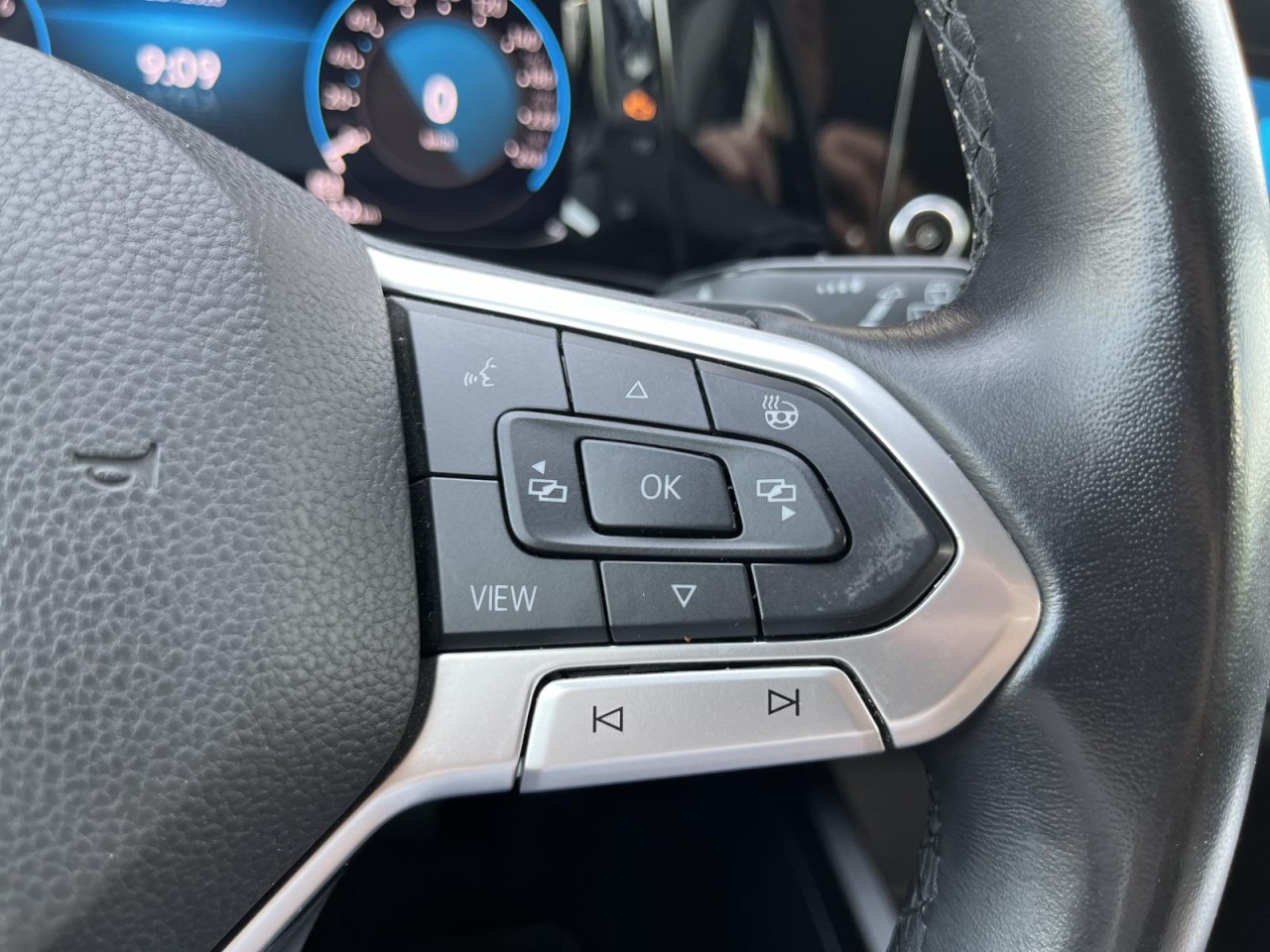 Golf 1,5 eTSI DSG Style (LED+Sitzhzg.+ACC)