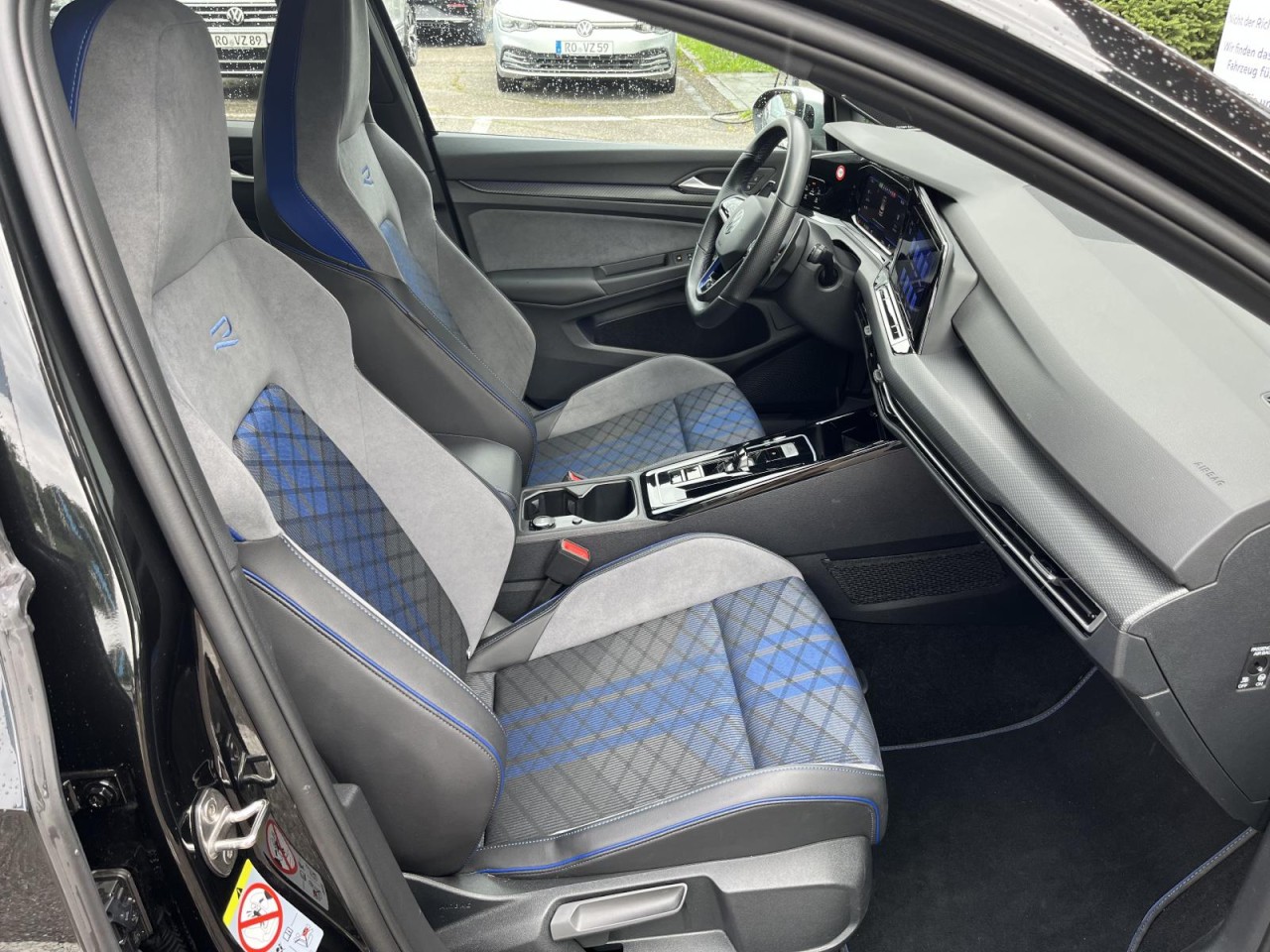 Golf VIII R 2,0 TSI DSG 4Motion (ACC+Navi+LED)