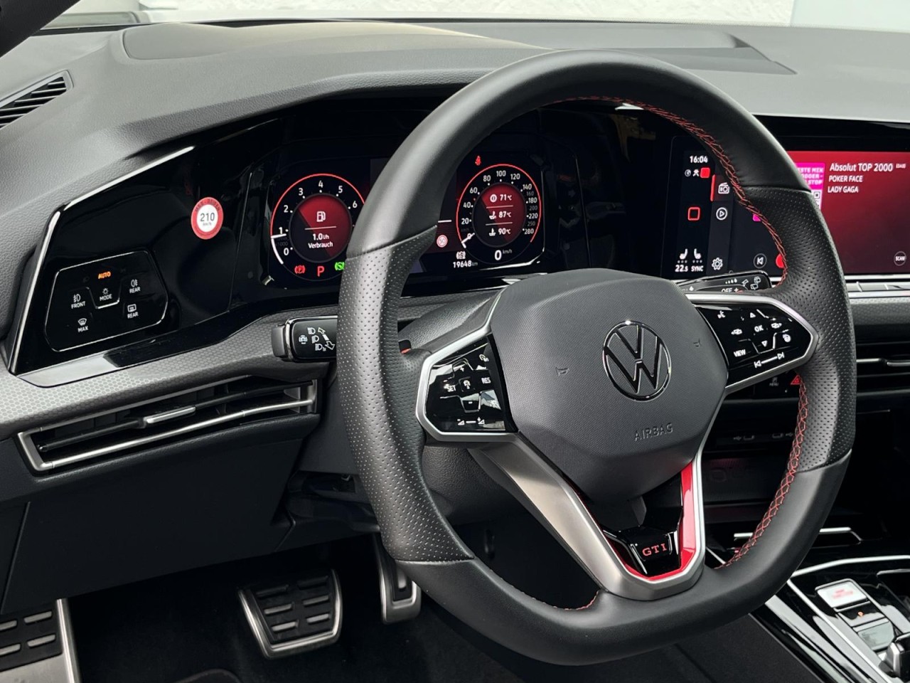 Golf VIII GTI 2,0 TSI DSG (AHK+LED+Navi) Klima