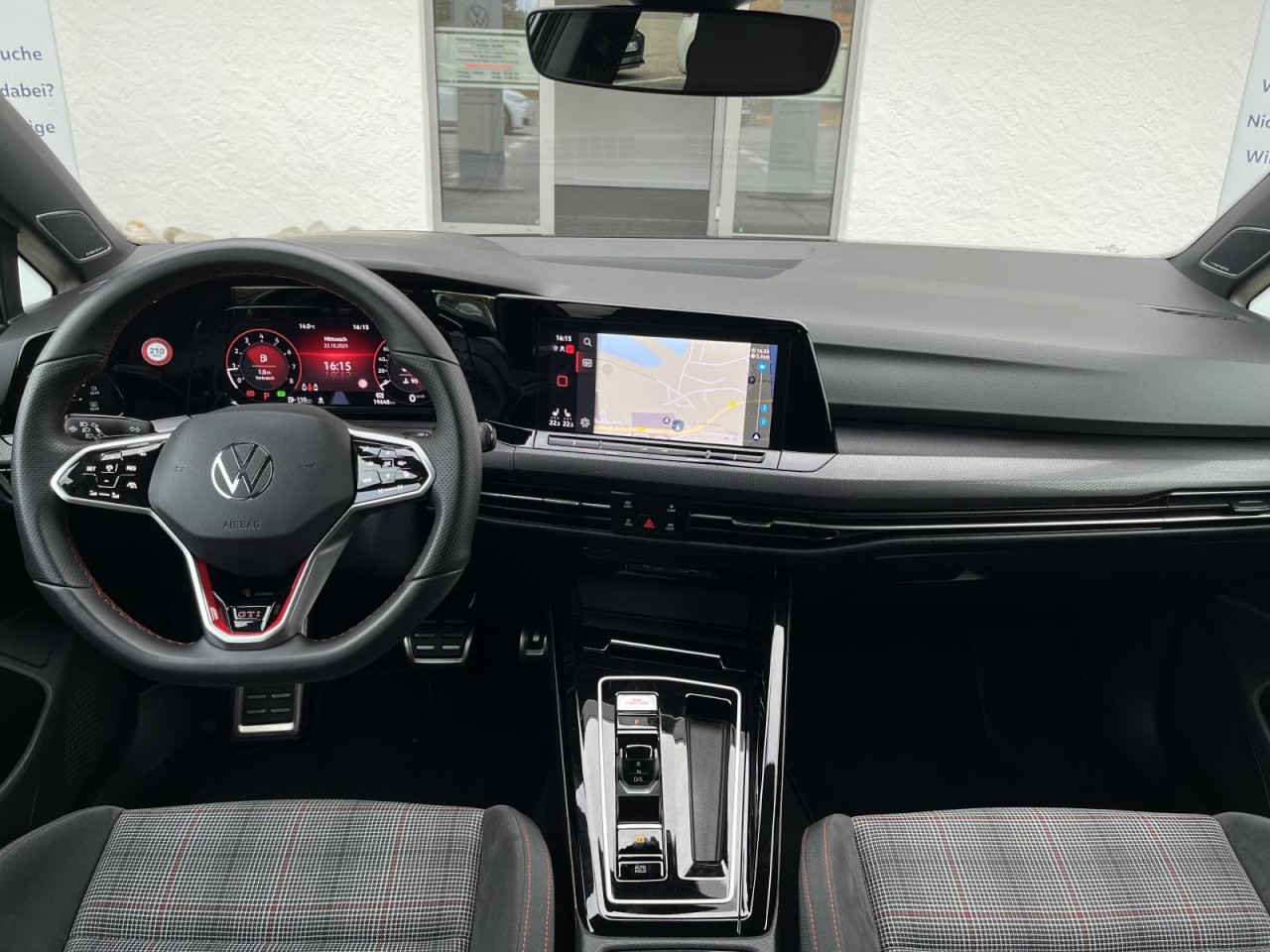 Golf VIII GTI 2,0 TSI DSG (AHK+LED+Navi) Klima