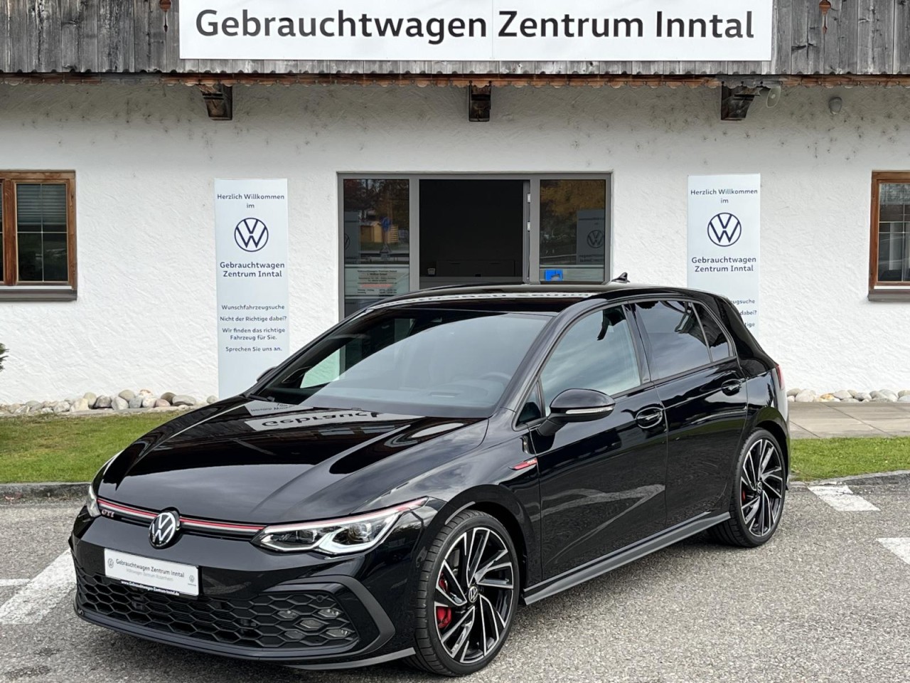 Golf VIII GTI 2,0 TSI DSG (AHK+LED+Navi) Klima