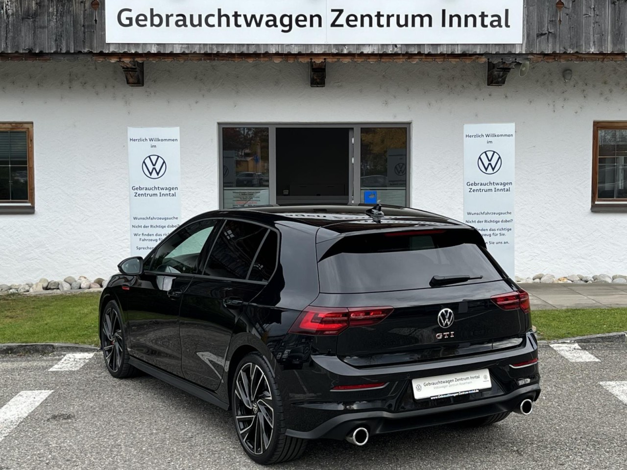 Golf VIII GTI 2,0 TSI DSG (AHK+LED+Navi) Klima